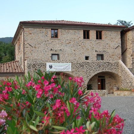 Agriturismo Lucchetti Ferrari Pontremoli Exterior photo